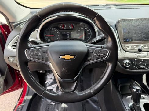 Used 2020 Chevrolet Malibu RS FWD image 15