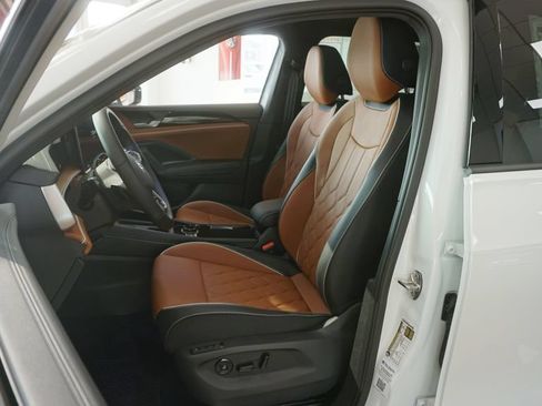 New 2026 Volkswagen Tiguan SEL R-Line AWD/4WD image 8