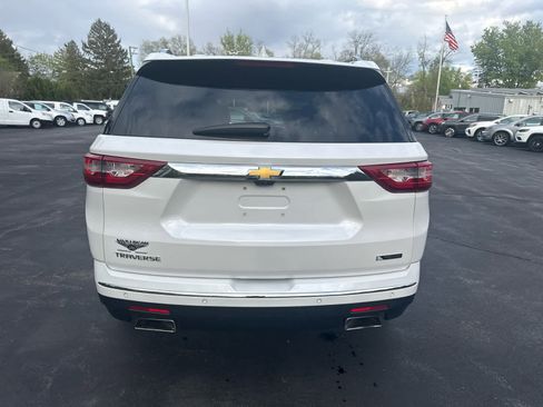 Used 2018 Chevrolet Traverse Premier w/ Driver Confidence II Package FWD image 4