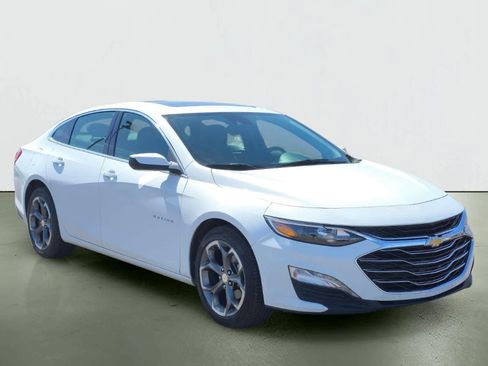Used 2024 Chevrolet Malibu LT image 9