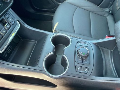 Used 2020 GMC Terrain SLT w/ Preferred Package image 33