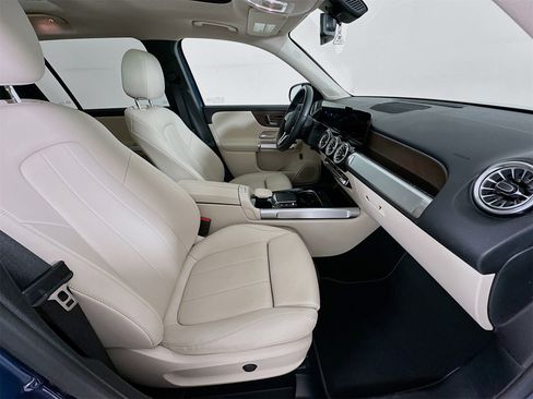 Certified 2023 Mercedes-Benz GLB 250 image 28