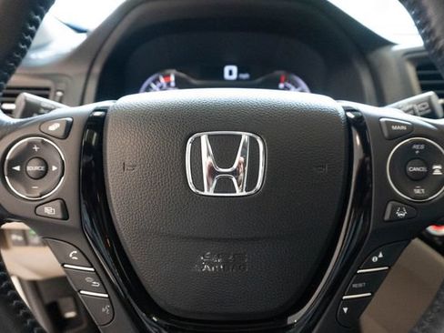 Used 2018 Honda Pilot Elite image 25