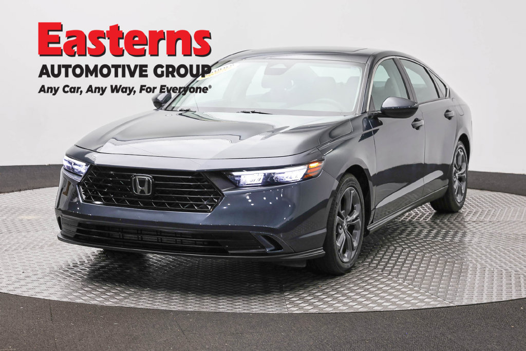 Used 2023 Honda Accord EX image 1