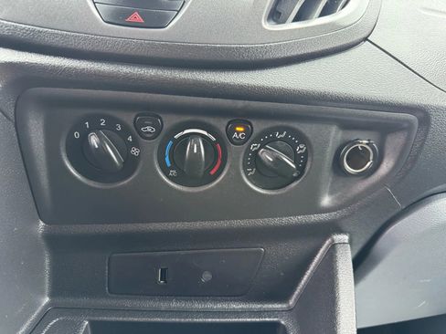 Used 2019 Ford Transit 150 XL image 41