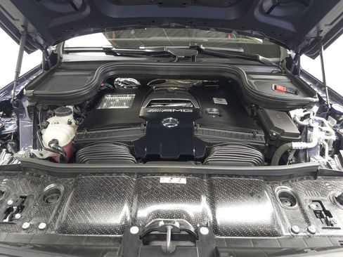 Used 2025 Mercedes-Benz GLS 63 AMG 4MATIC image 37