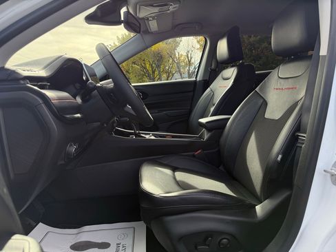 Used 2023 Jeep Compass Trailhawk w/ Trailhawk Convenience Group image 39