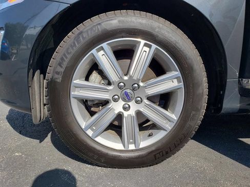 Used 2016 Volvo XC60 T6 w/ Proximity Package AWD/4WD image 35