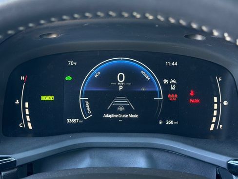 Used 2025 Toyota Camry SE FWD image 25
