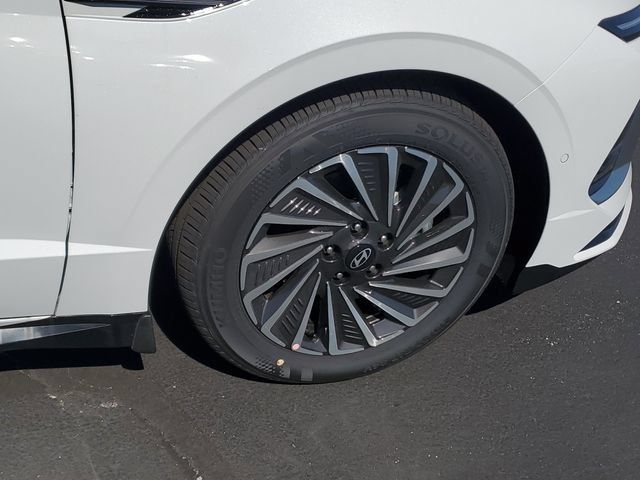 New 2026 Hyundai Sonata Limited FWD image 6