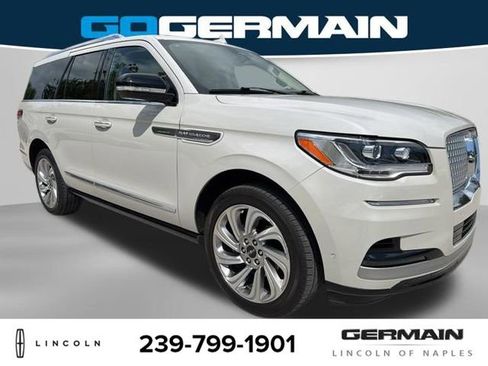 Used 2024 Lincoln Navigator Reserve AWD/4WD image 9