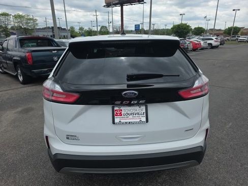 Used 2024 Ford Edge SEL image 5