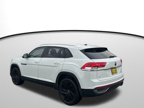 Used 2023 Volkswagen Atlas Cross Sport SE image 6
