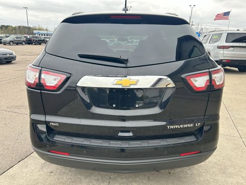 Used 2016 Chevrolet Traverse LT w/ Style and Technology Package AWD/4WD image 6