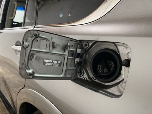 Used 2011 INFINITI QX56 2WD w/ Theater Pkg image 97