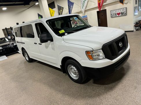 Used 2018 Nissan NV 3500 S RWD image 11