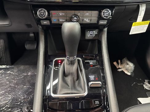 New 2026 Jeep Compass Latitude image 22