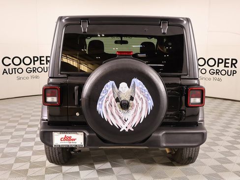 Used 2020 Jeep Wrangler Sport image 19