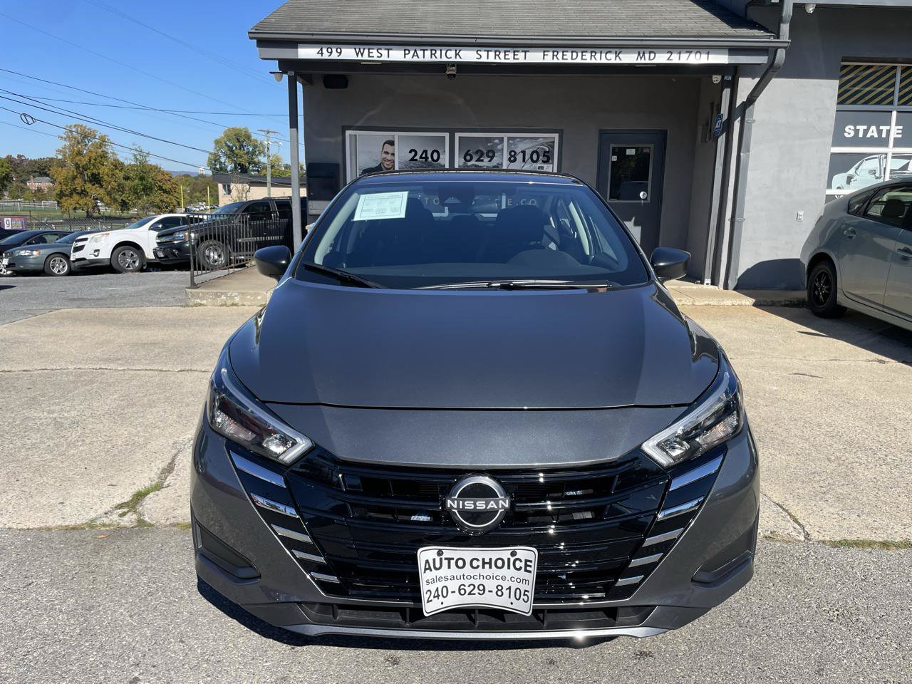Used 2025 Nissan Versa S w/ Trunk Package FWD image 4
