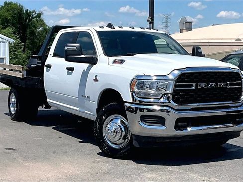 Used 2024 RAM 3500 SLT w/ Quick Order Package 2YG SLT AWD/4WD image 36
