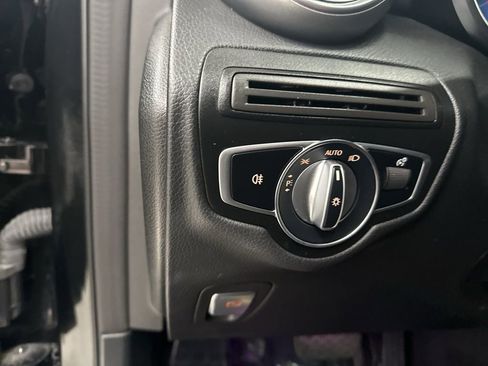 Certified 2022 Mercedes-Benz GLC 300 image 19