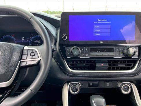 Used 2025 Toyota Grand Highlander FWD image 7