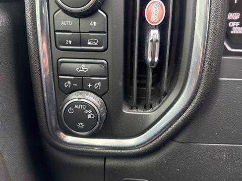 Used 2020 Chevrolet Silverado 1500 LT w/ All-Star Edition image 17