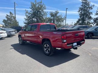 Used 2019 Toyota Tacoma TRD Sport w/ Technology Package AWD/4WD video 3