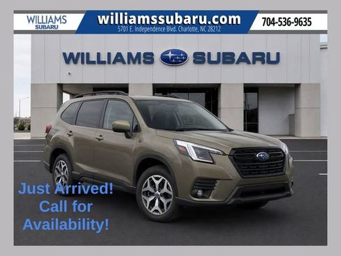 Used 2024 Subaru Forester Premium AWD/4WD image 1
