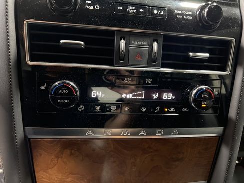 Used 2023 Nissan Armada SL w/ Captain's Chairs Package image 29
