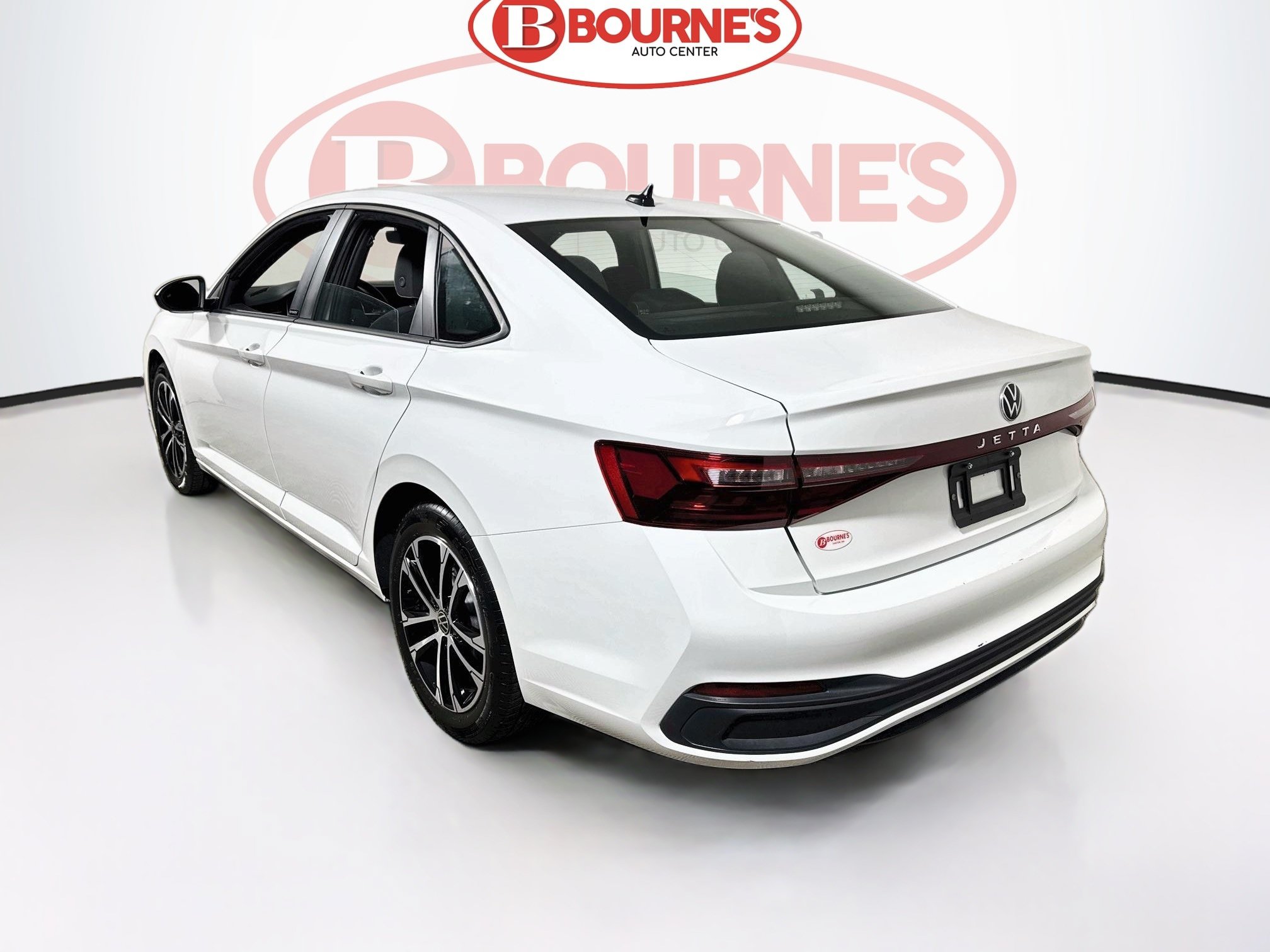 Used 2025 Volkswagen Jetta Sport FWD image 8
