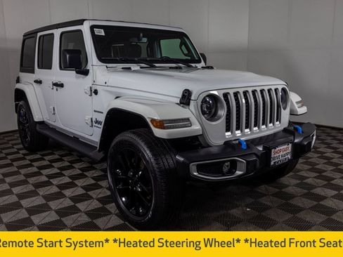 Used 2023 Jeep Wrangler Unlimited Sahara w/ Cold Weather Group AWD/4WD image 13