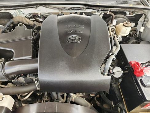 Used 2021 Toyota Tacoma TRD Off-Road image 21