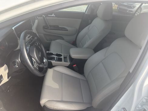 Used 2021 Kia Sportage EX AWD/4WD image 9