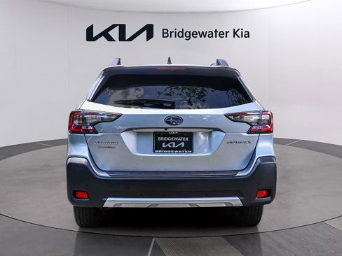 Used 2024 Subaru Outback Limited AWD/4WD image 5