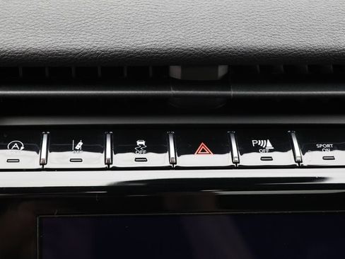 Used 2023 Jeep Grand Cherokee Altitude image 26