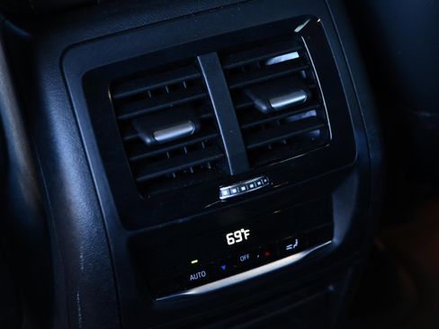 Used 2019 BMW X3 sDrive30i w/ Premium Package image 24