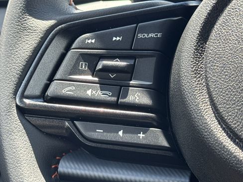 Used 2024 Subaru Crosstrek 2.5i Limited AWD/4WD image 4
