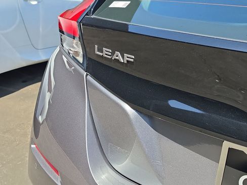 Used 2024 Nissan Leaf SV Plus FWD image 11