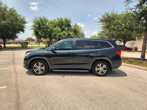 Used 2017 Honda Pilot EX-L image 4