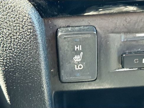 Used 2016 Honda Pilot Touring image 24