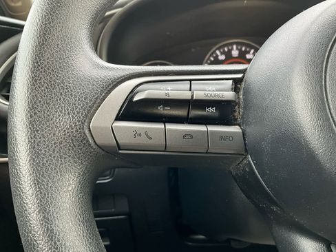 Used 2019 MAZDA MAZDA3 Sedan image 21