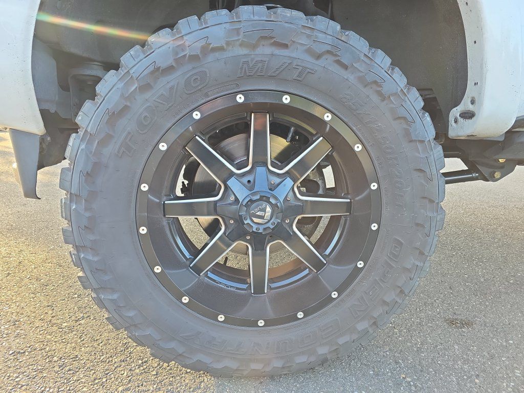 Used 2019 Ford F350 Limited w/ FX4 Off-Road Package AWD/4WD image 12
