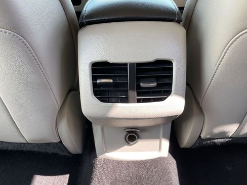 Used 2020 Ford Fusion SEL image 34