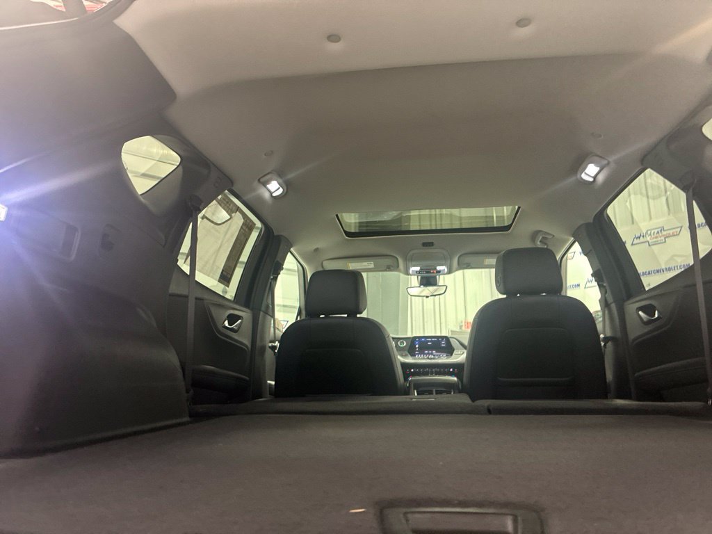 Used 2019 Chevrolet Blazer LT w/ Sound & Technology Package FWD image 32