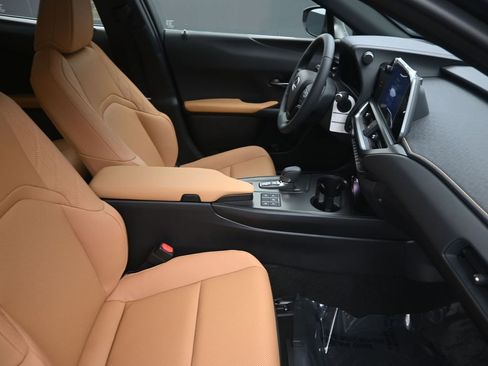 New 2026 Lexus UX 300h FWD image 10
