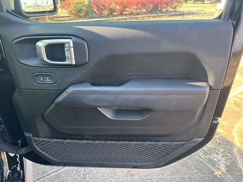 Used 2022 Jeep Wrangler Unlimited Rubicon image 16