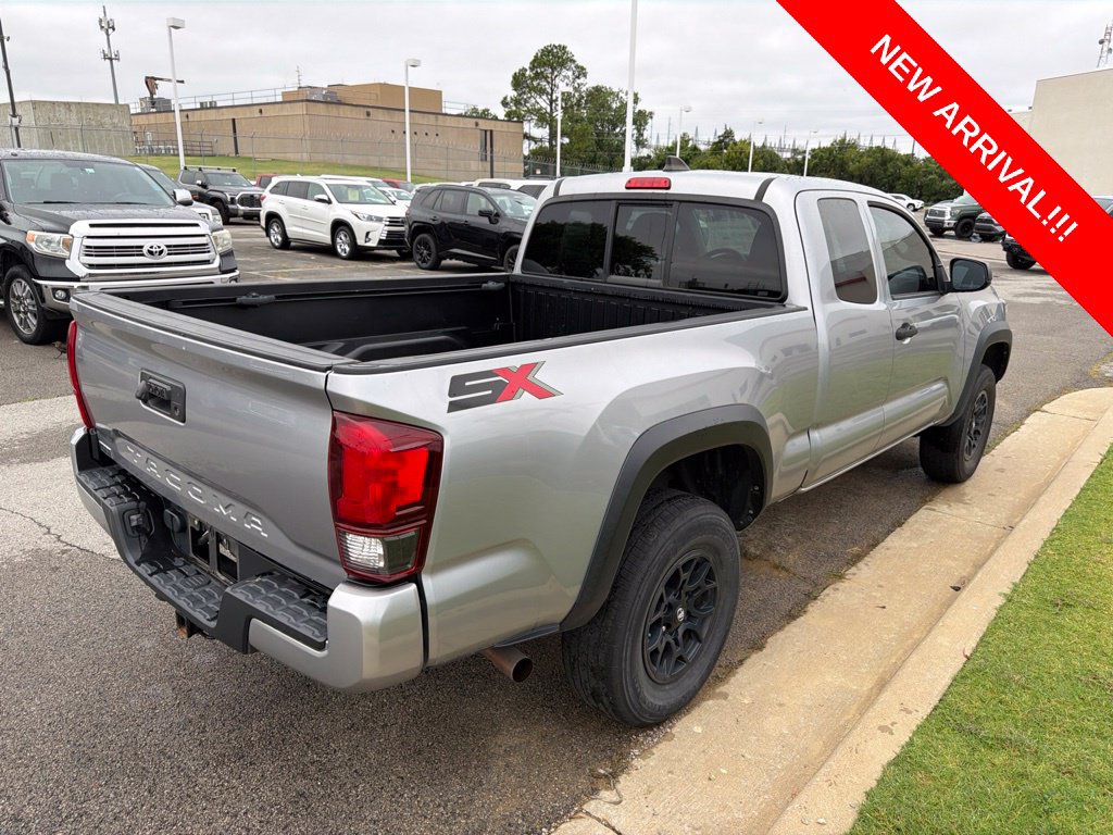 Used 2020 Toyota Tacoma SR w/ SX Package RWD image 4