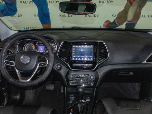 Used 2022 Jeep Cherokee Limited AWD/4WD image 3