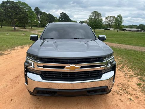 Used 2021 Chevrolet Silverado 1500 LT image 3